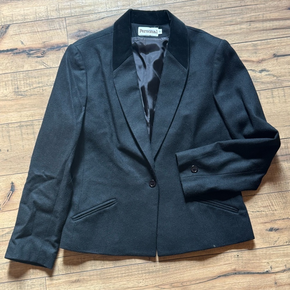 Women’s black wool jacket with velvet collar